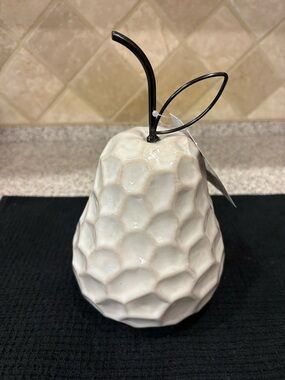 New Retro Art Deco Pear Figurine Home Decor Statue Fruit Sculpture Figures